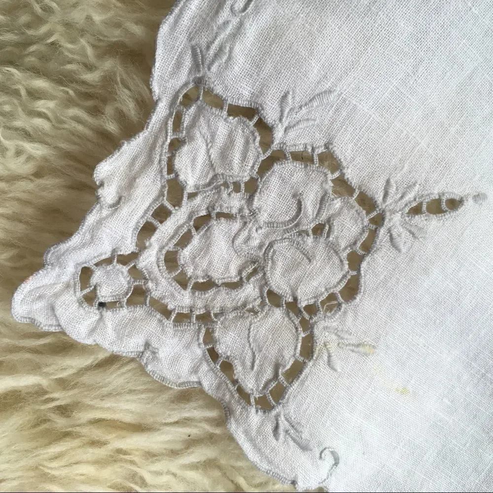 Vintage 30s Handmade Embroidered Doily/ Napkin
